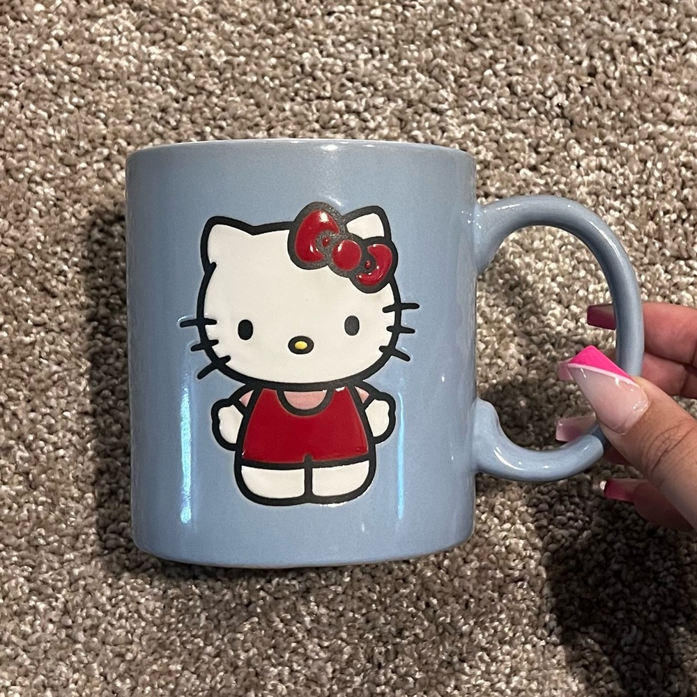 Hello Kitty Mug - Picture 2 of 2